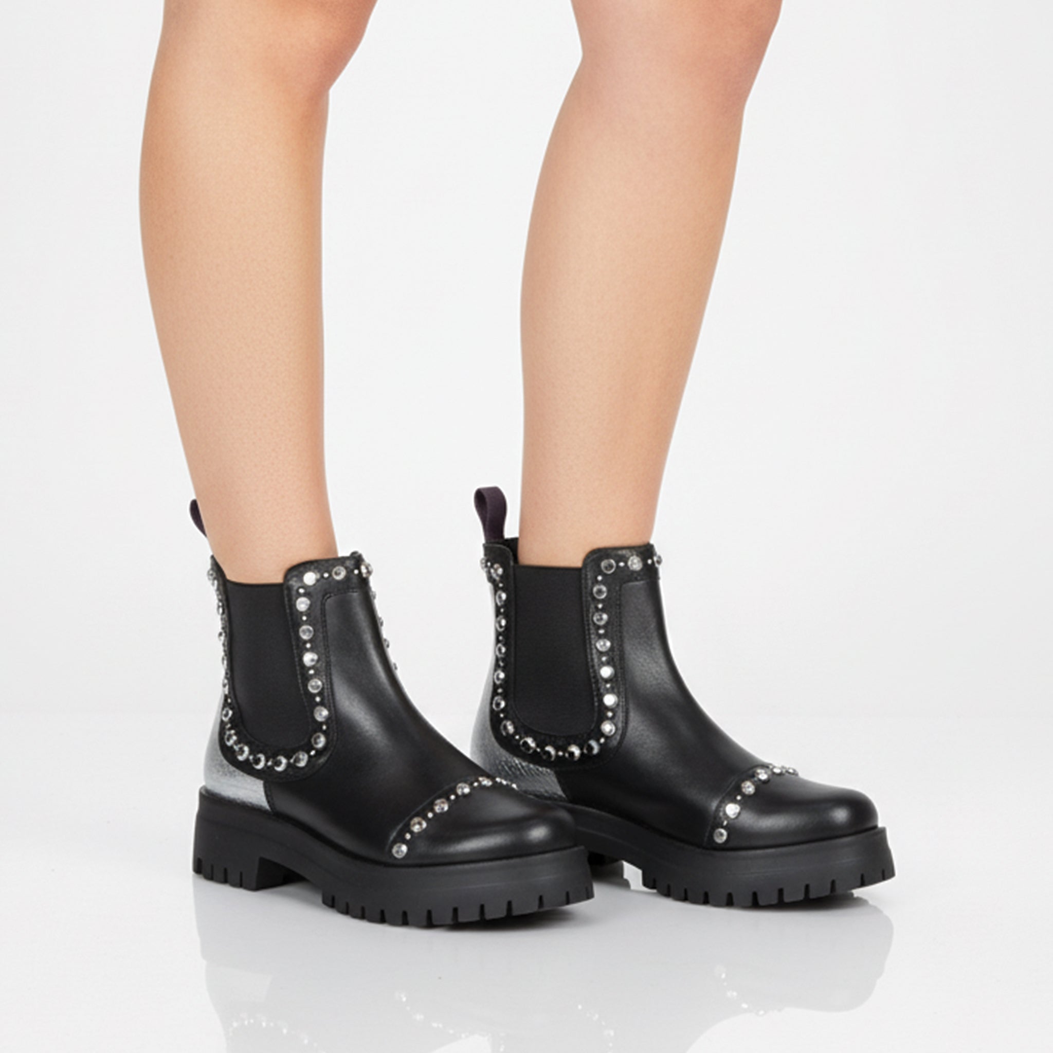 Avril Womens Studded Chelsea Boots